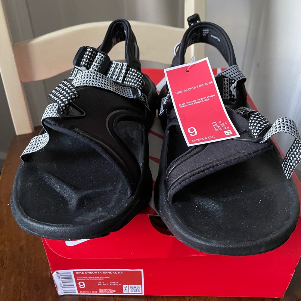 Nike Oneonta Sandal NA Black/Wolf Grey/Pure Platinum Men 9/Women 10.5